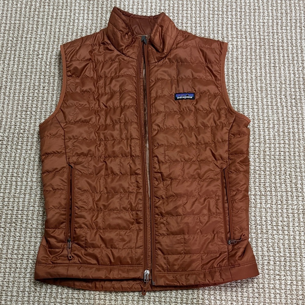 Patagonia Men’s Nano Puff Vest Small Rust Orange Brown